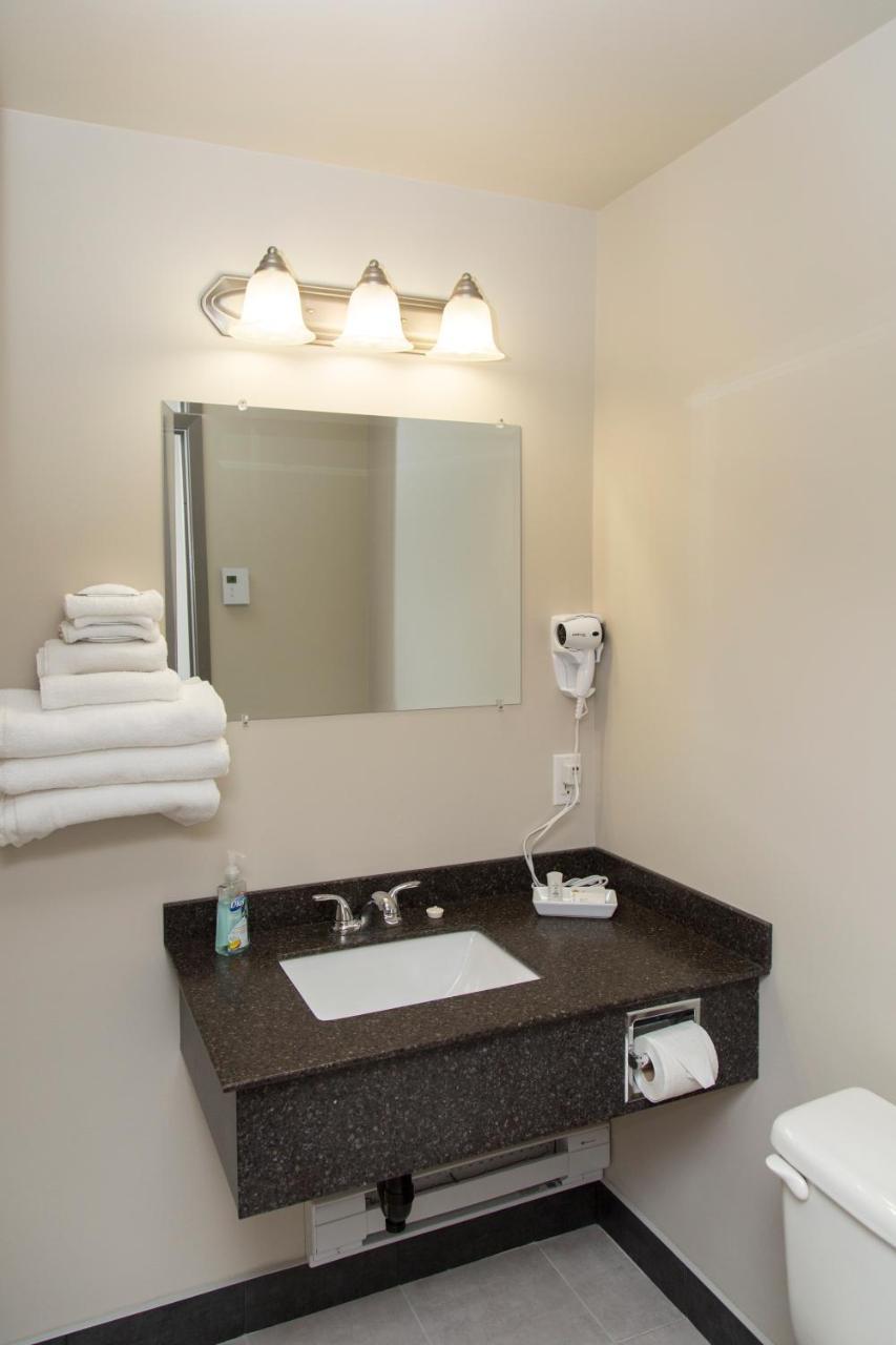 Hotel Robin Hood Grand Falls Windsor Ngoại thất bức ảnh