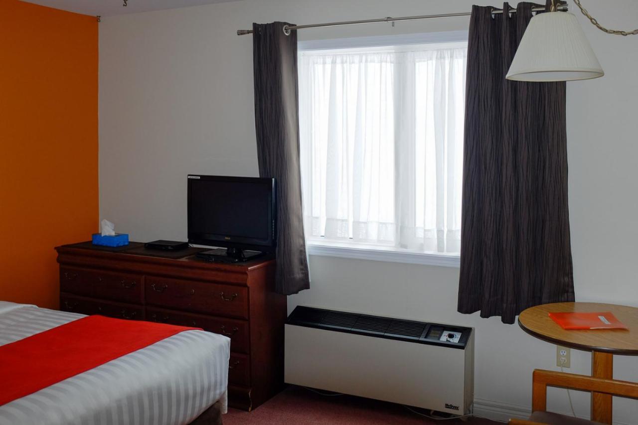 Hotel Robin Hood Grand Falls Windsor Ngoại thất bức ảnh
